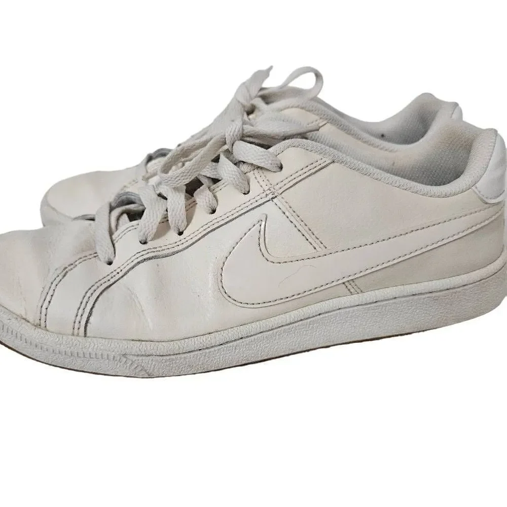 Nike cream shies for women